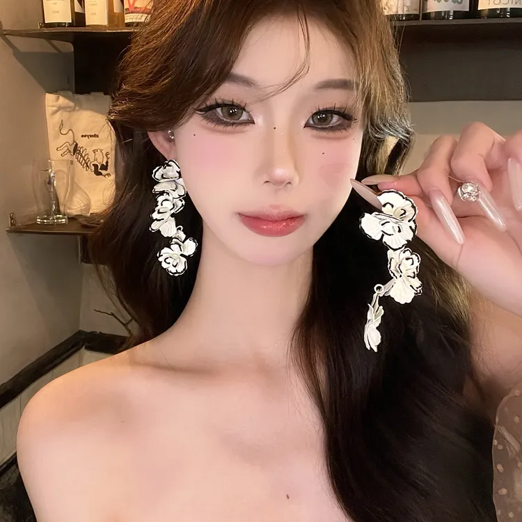 铜合金耳饰 复古时尚优雅气质立体花朵耳环夸张设计新中式耳饰
