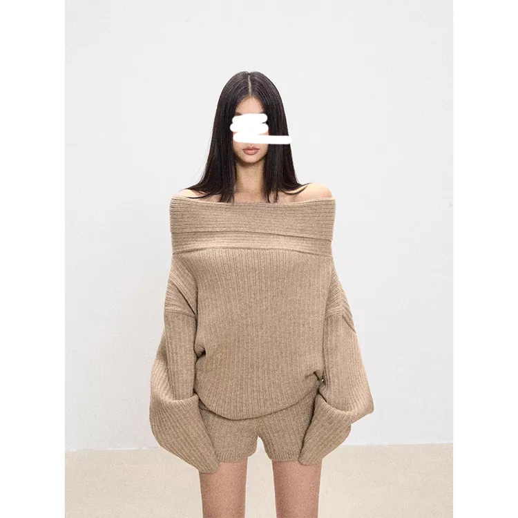 TWOMILLION一字肩上衣秋季新款宽松针织衫低腰休闲短裤两件套装