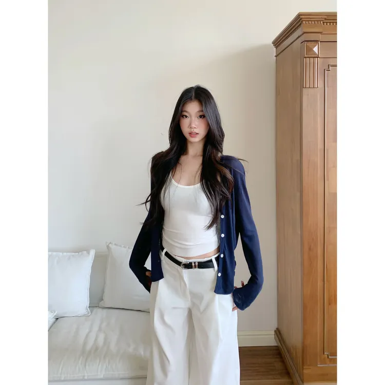 withmin凉皮 日光暮色 藏蓝早秋长袖短款纽扣百搭开衫上衣2523837