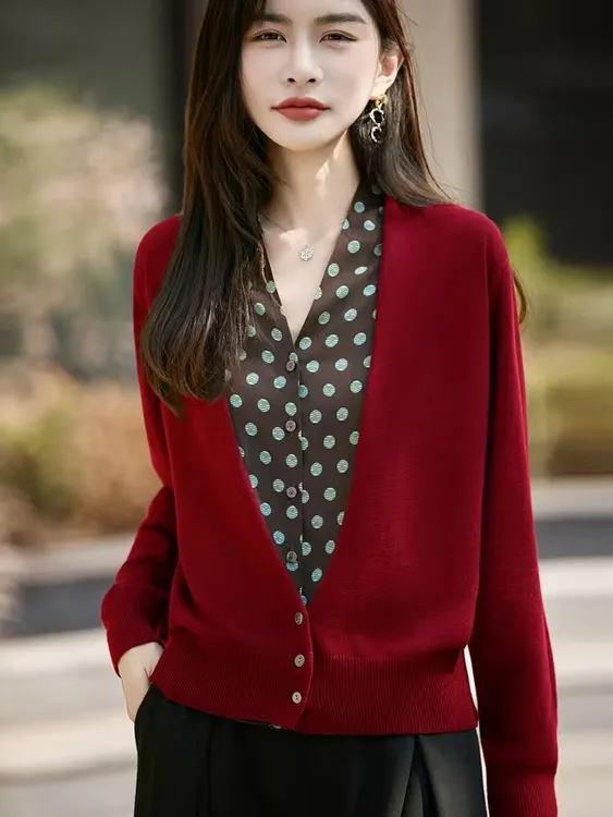 美田专属-精纺羊毛新款时尚百搭波点假两件长袖针织开衫NS5226