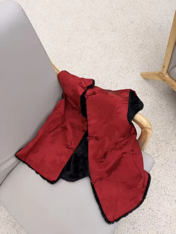 木子静-「故宫游」冬季新款新中式国风气质宽松上衣马甲