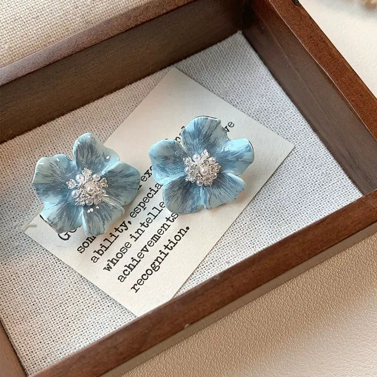 铜合金锆石耳饰  冰河星蓝气质显白手工花朵优雅高级感耳饰005