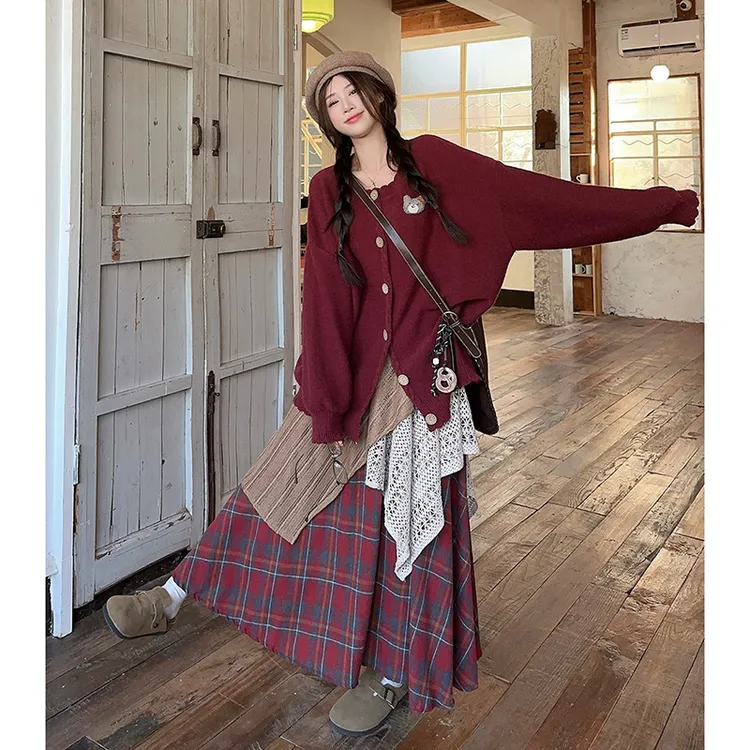 4056简约花边长袖开衫外套拼接长款半身裙宽松百搭红色复古两件套