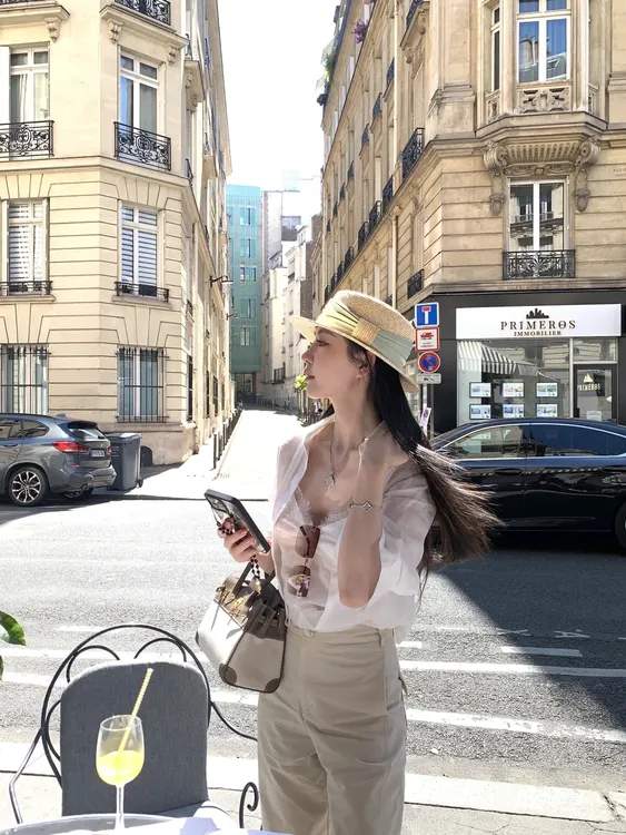 法式休闲风时尚设计感小众韩版西域风修身上衣高腰显瘦休闲裤套装