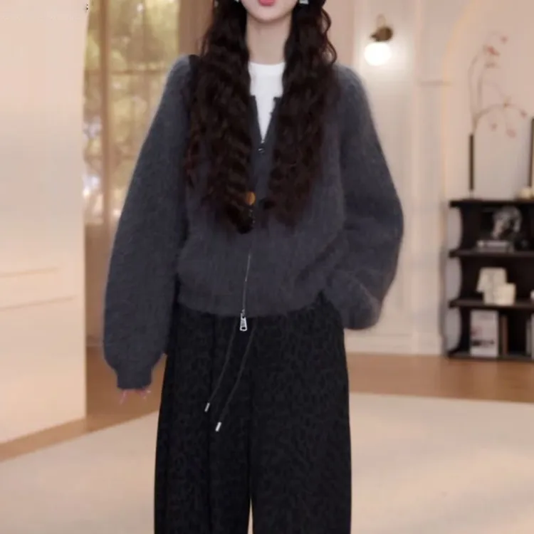 2025秋新款时髦气质简约纯色拉链针织开衫宽松显瘦百搭上衣女