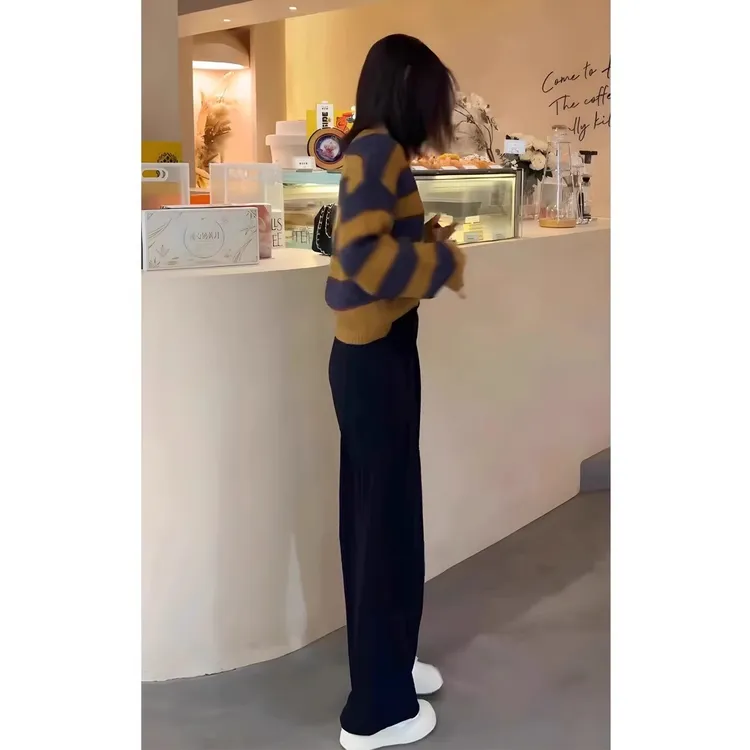 早秋新款女装2025新款小个子显高穿搭高级感盐系轻熟上衣两件套装