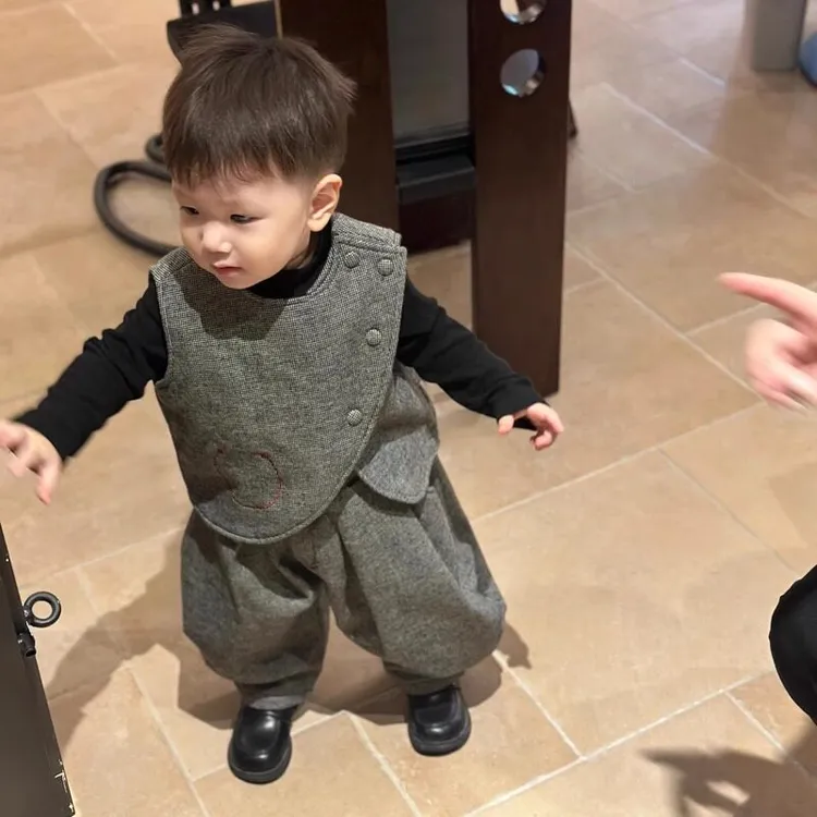 男童西装洋气2025冬季新款小童宝宝时髦韩版休闲百搭保暖可爱套装