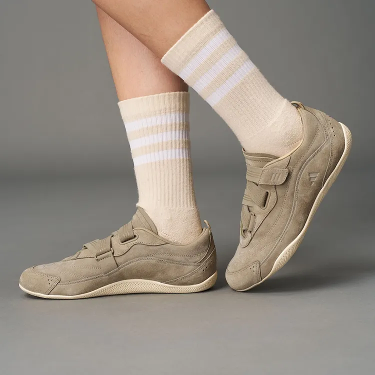 【滔搏联动】Adidas阿迪达斯女子流光风麻色芭蕾薄底鞋JS2444