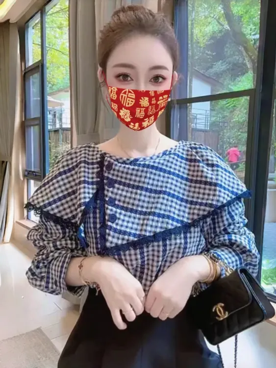 法式设计感气质荷叶边一字领长袖格子衬衫女显瘦百搭衬衣别致上衣