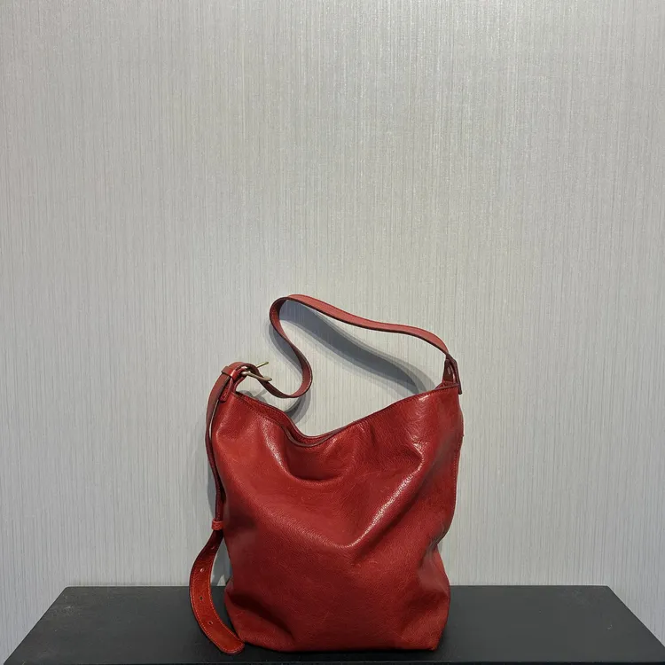 【CATLUCY】进口植鞣腋下头层牛皮手工包人生第一个水桶包