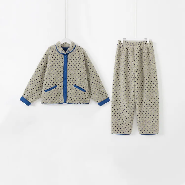 几里与麻 撞色珊瑚绒两面穿睡衣 衣长62胸围135裤长95 2112445