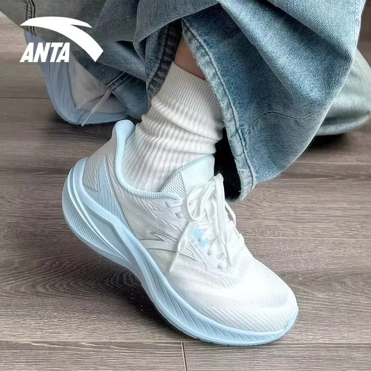 安踏凌风跑步鞋女新款轻便运动鞋子海盐蓝时尚百搭女鞋922525521