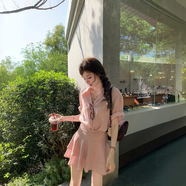  罗马松弛 假日风粉色呼吸亚麻衬衫套装高腰短裙