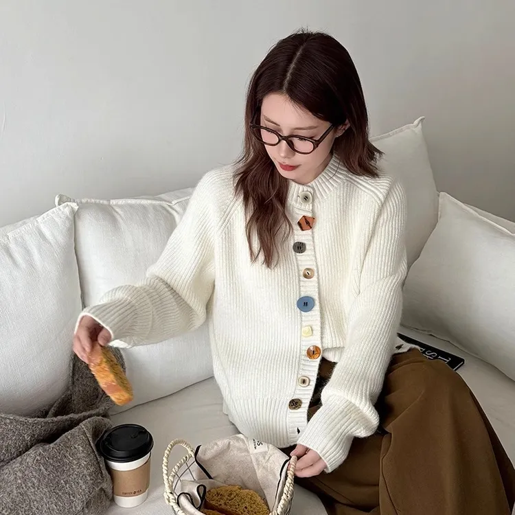 设计感小众纽扣毛衣外套女2025开春韩系穿搭慵懒温柔甜美针织开衫