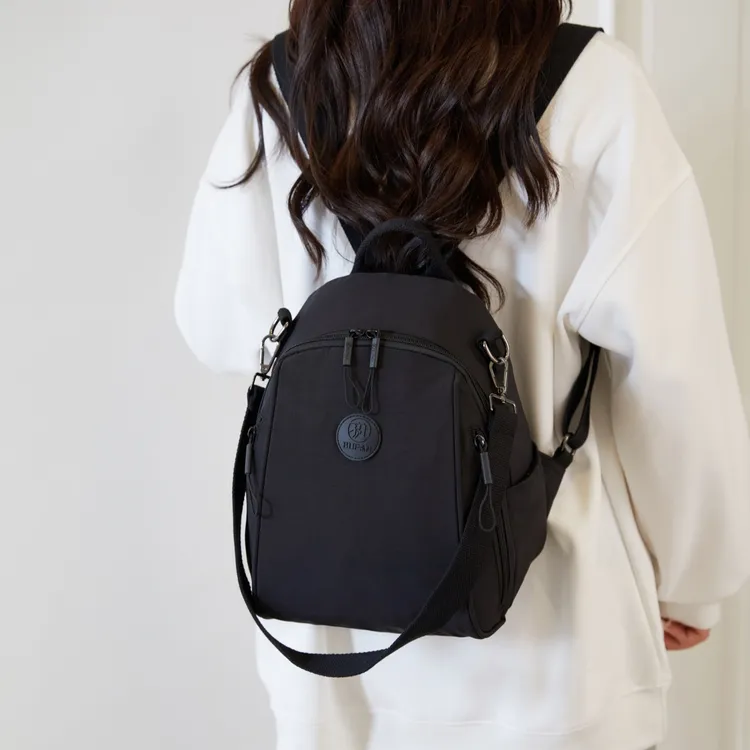 2025新款时尚百搭潮旅行大容量背包女士书包斜挎单肩轻便包