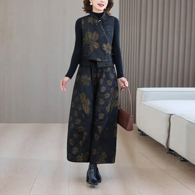 秋冬套装女新款毛衣马甲中老年妈妈装新中式花苞阔腿裤气质两件套