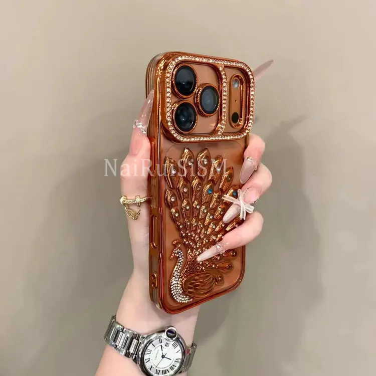 奢华镶钻孔雀闪粉镜头全包防摔适用苹果17promax手机壳17pro女17