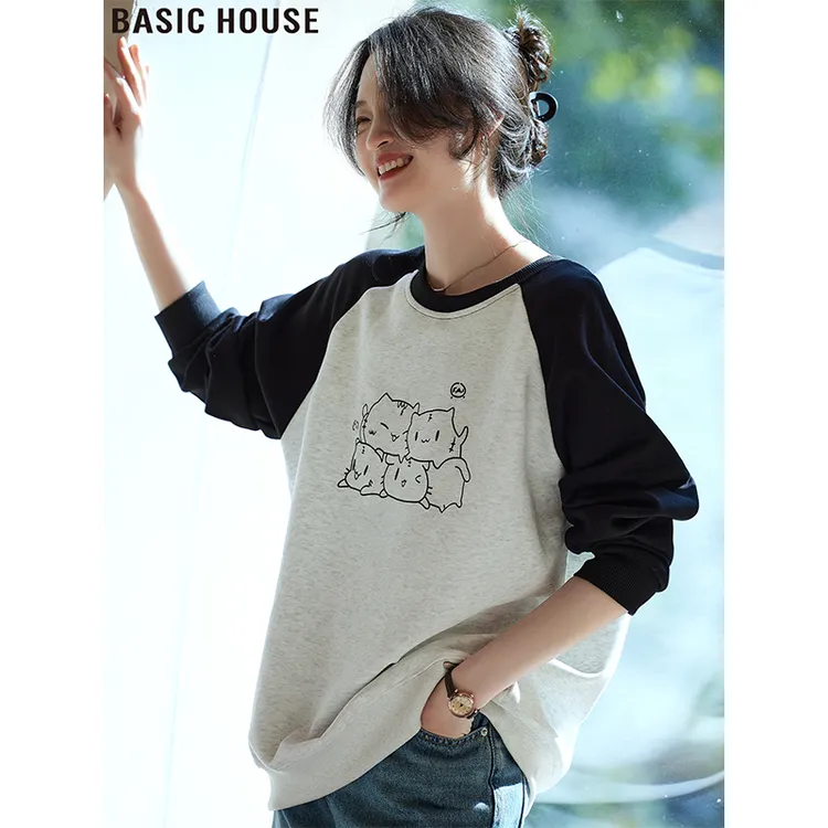 Basic House/百家好撞色拼接圆领长袖卫衣女装秋季新款插肩袖上衣