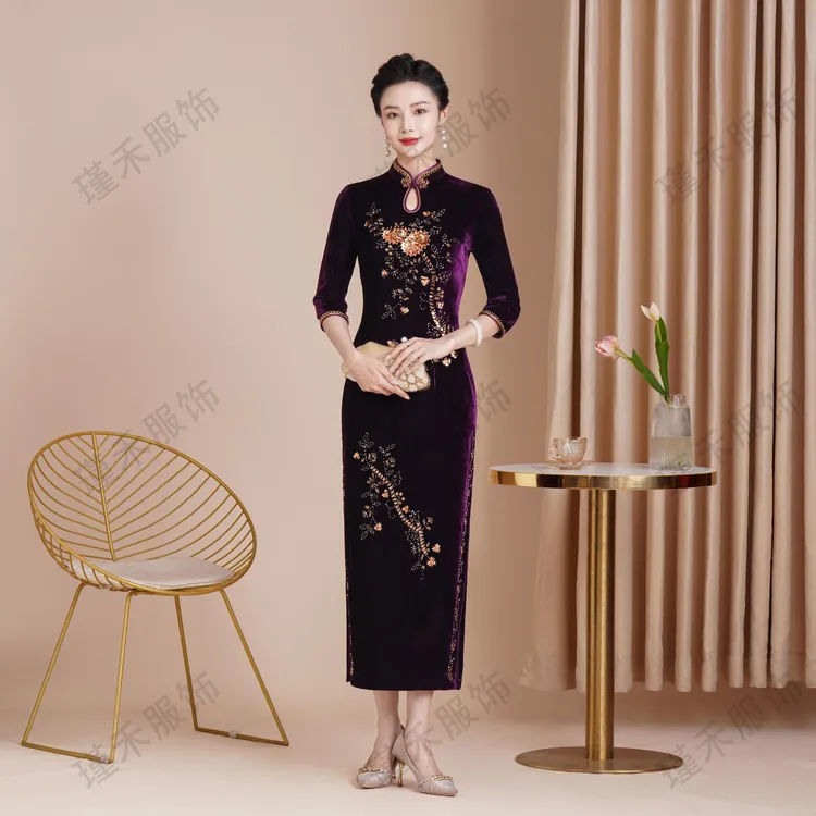 【多色】新款气质喜婆婆喜妈妈2025长款大码年轻走秀修身显瘦旗袍