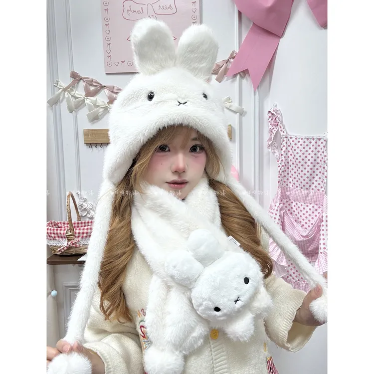 ins可爱卡通米菲兔系列毛绒帽韩女拍照显脸小保暖围巾骑车防风寒