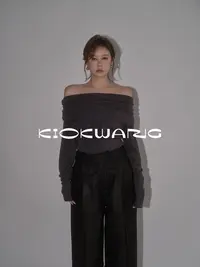 KIOKWANG//设计 时髦个性露肩超显瘦爱美必冲修身上衣