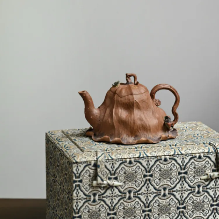 秋菏·全手工         /花器实力派陶手原创作品  容量250cc/老段 