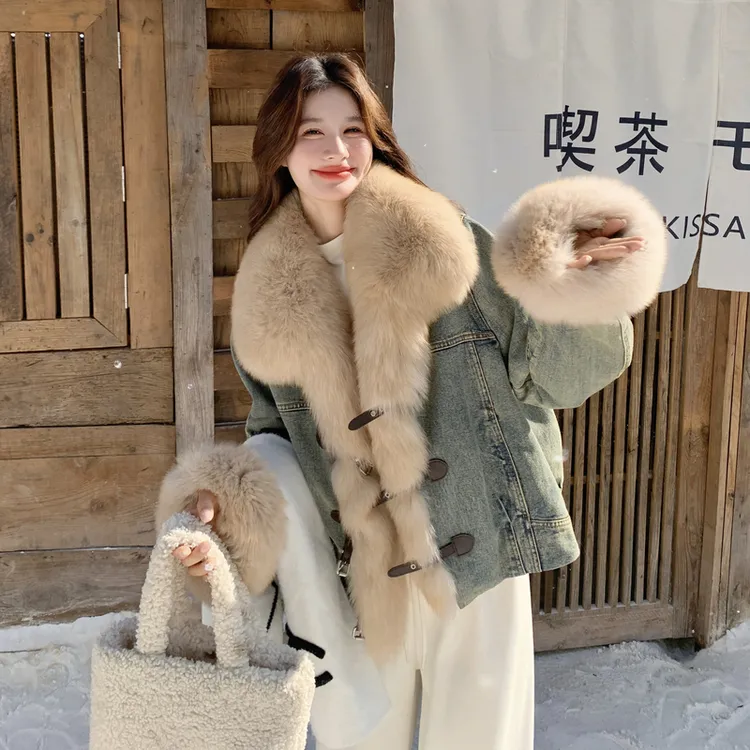 大毛领加厚保暖牛仔羽绒服女冬季2025年新款小个子短款轻奢贵气感