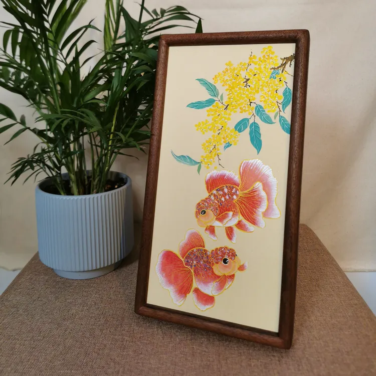32*17深色实木框国潮工笔绘画金鱼精品桌面陈设国画国潮软装