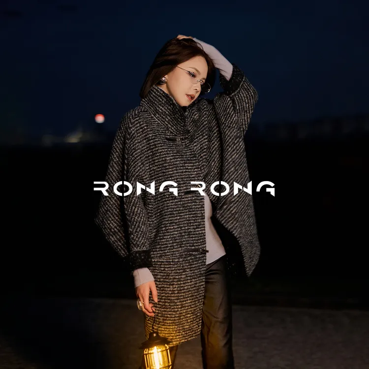 溶溶【蓝海】RONGRONG 羊毛羊驼毛条纹双面圈圈大衣Y25-0923-03
