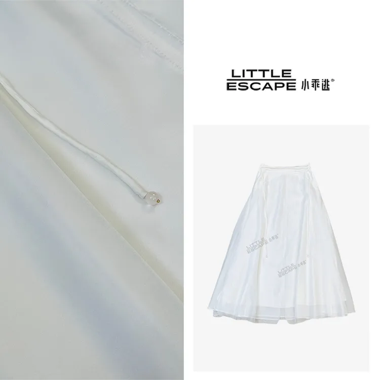 小乖逃白色半裙A摆仙气飘飘白色净色马面裙全绣花对丝 M9007