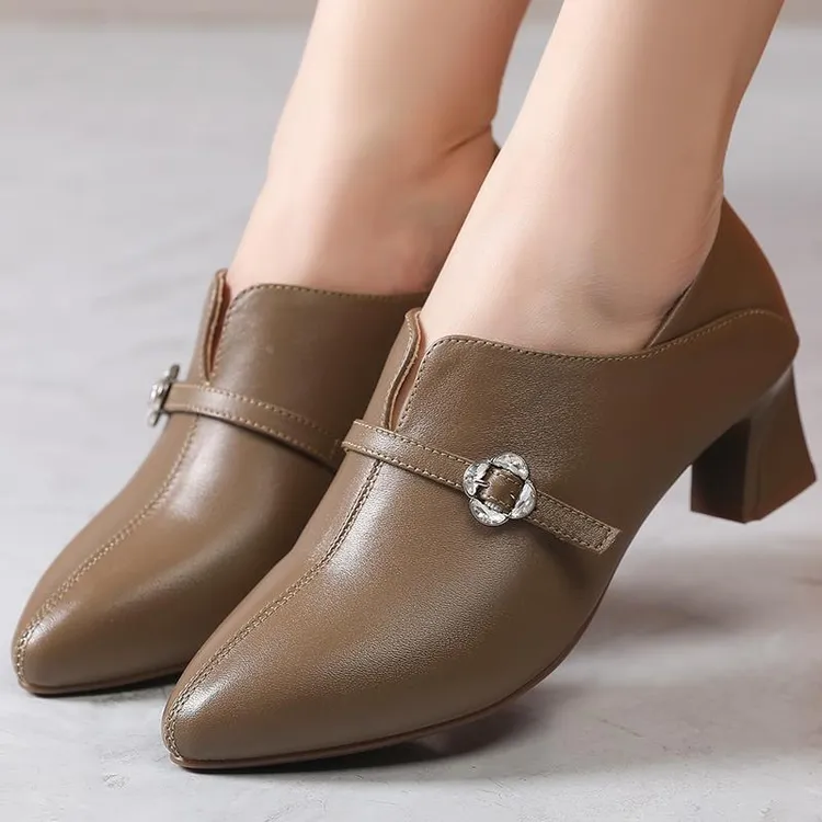 真皮尖头深口单鞋女2025新款软皮妈妈鞋中年高跟中跟春秋款皮鞋女