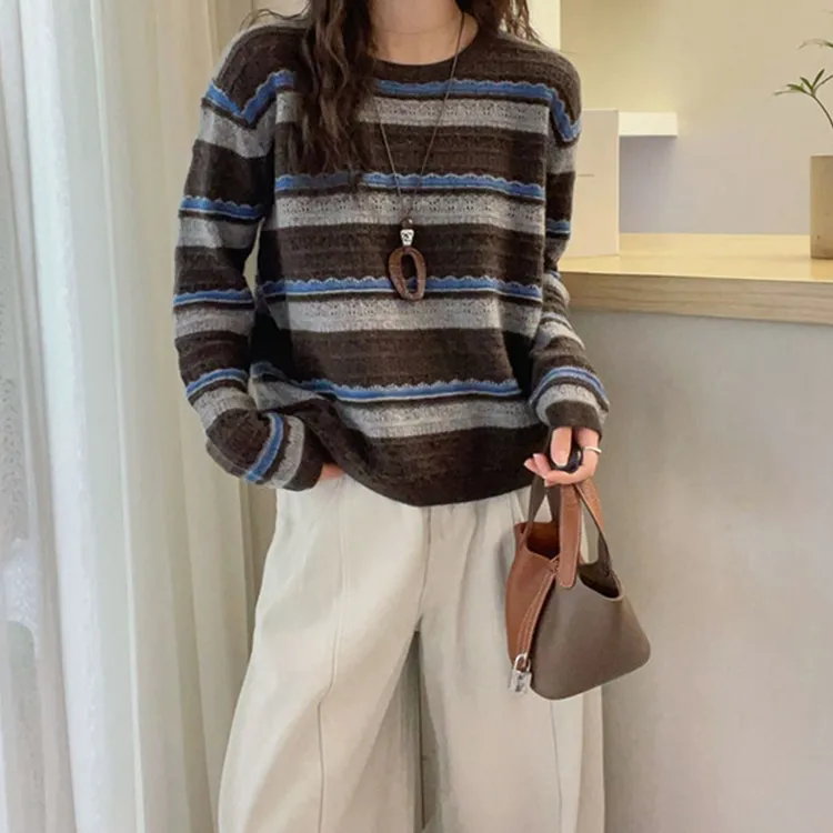 小众拼色条纹圆领长袖针织衫2025秋冬新款洋气高端减龄休闲上衣女