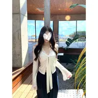 现货~秋季新款法式纯欲少女蕾丝拼接长袖T恤修身显瘦百搭女上衣潮