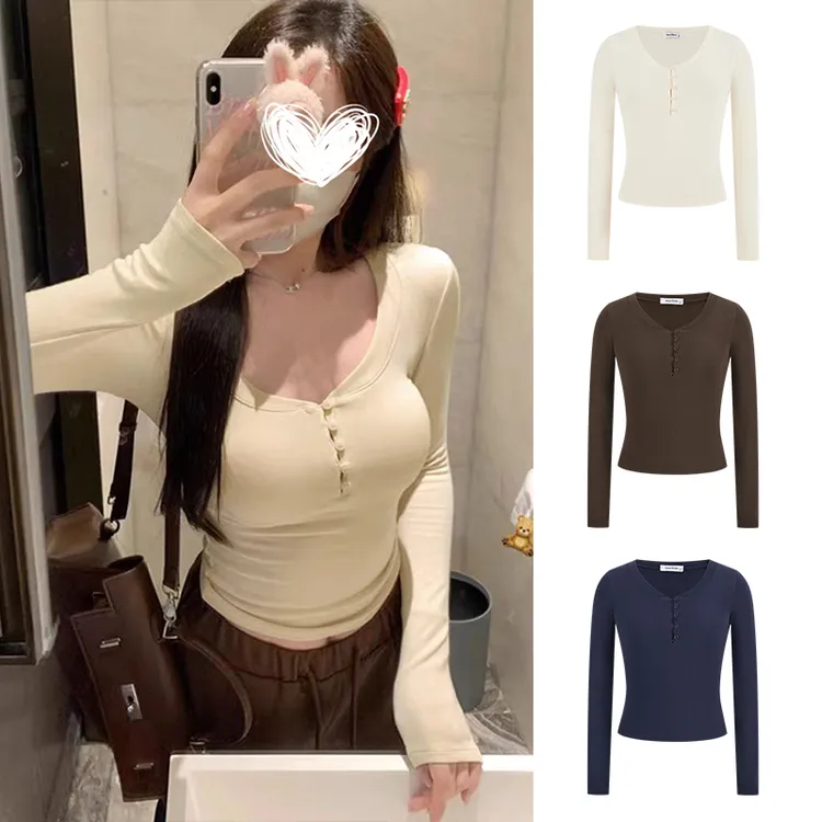 Moses Queen/魔西女王纯欲风U领修身别致上衣加绒纽扣内搭长袖T恤