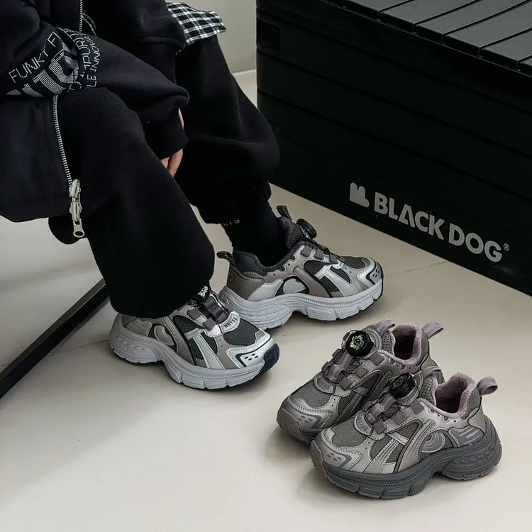 二棉冬季男女童纽扣运动鞋