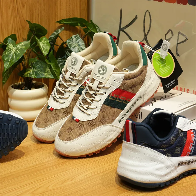 轻奢风情侣款时尚户外运动百搭休闲鞋软底减震透气跑步鞋DS9999