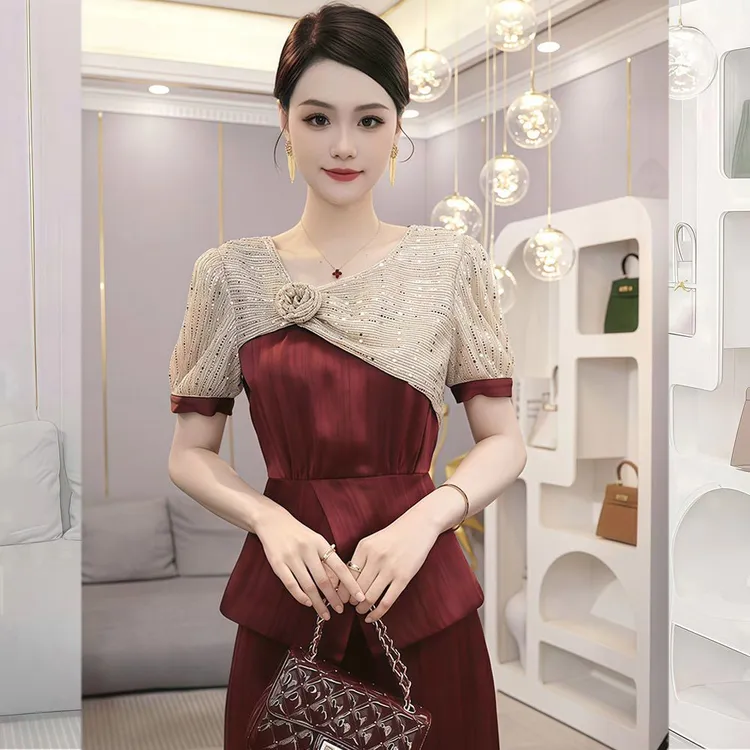 红色亮片短袖上衣女2025夏季新款高级感轻奢洋气独特漂亮小衫上衣