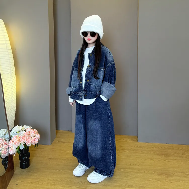 女童时尚2025新款儿童洋气韩版春秋款牛仔外套时髦百搭内搭三件套