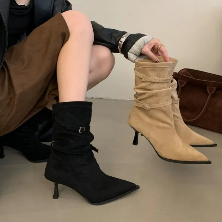 2025秋冬新款法式复古尖头细跟短靴女绒面褶皱堆堆靴高跟西部靴子