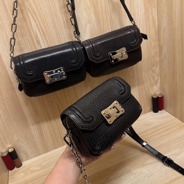 方形单根可爱风斜挎包婆婆包包链条包机能风公主风