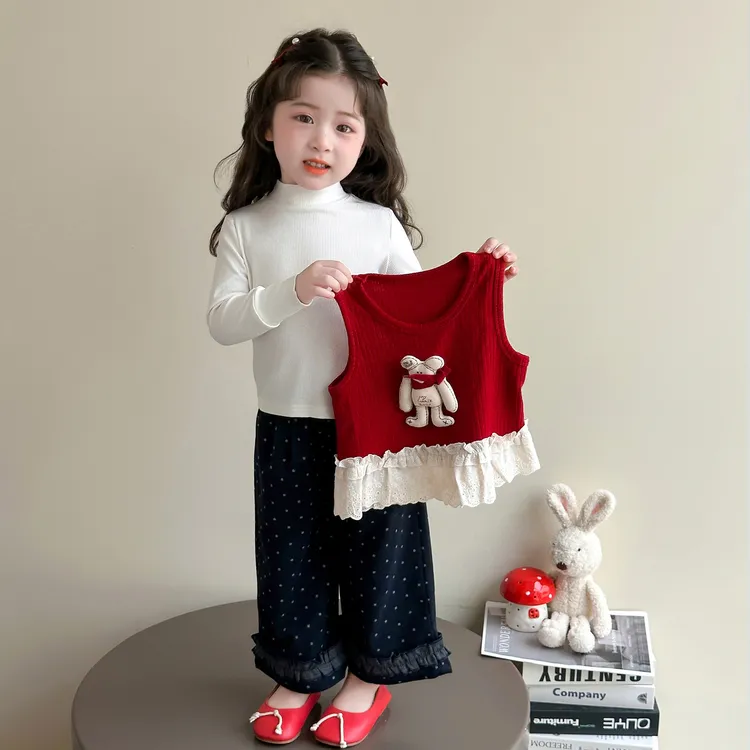 女童春秋休闲针织小熊马甲套装中小童女孩甜美圆点裤三件套宝宝潮