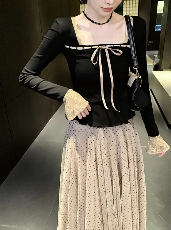 【芝士Cheese】嘉斯顿 领口袖口拼接精致蕾丝下摆荷叶边毛针织衫