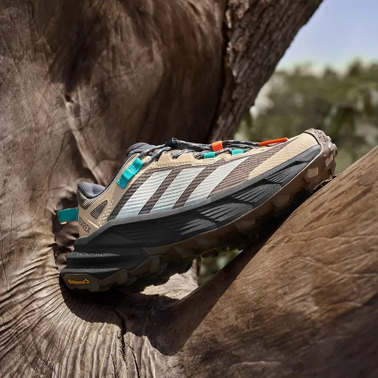 阿迪达斯 （adidas）男女通款自由人户外防水运动徒步鞋JP6866