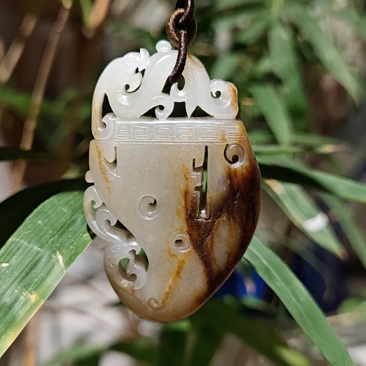 【龙凤呈祥】新疆和田玉随形挂件