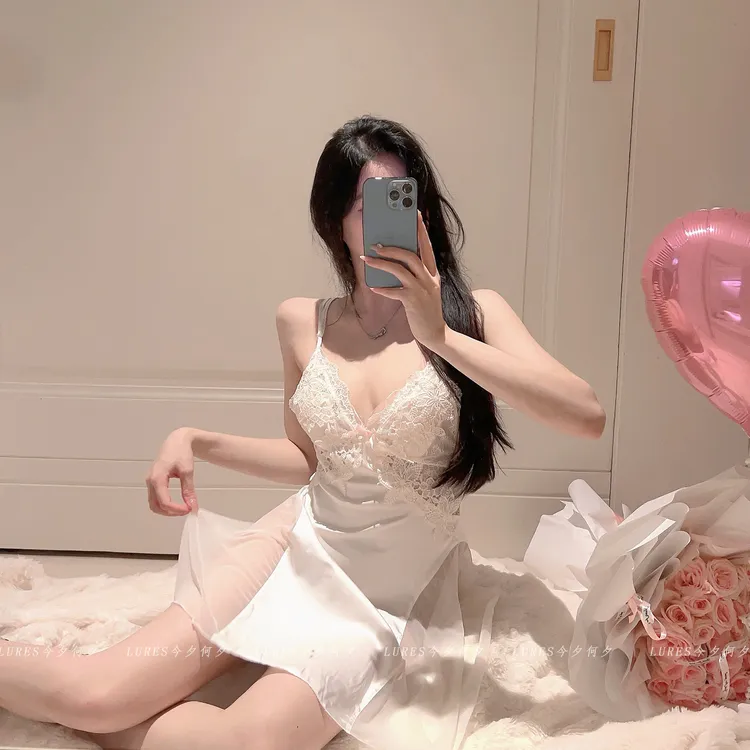 今夕何夕 性感睡衣女蕾丝吊带睡裙心机美背纯欲风带胸垫夏季新款
