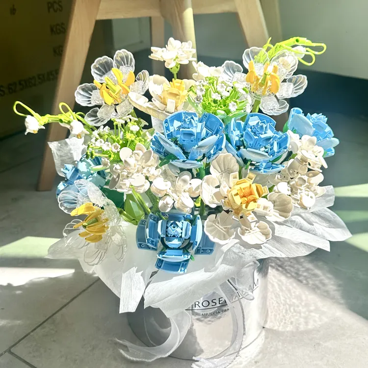 永生玫瑰花束中国积木仿真花束女生系列高颜值闺蜜女孩节日礼物