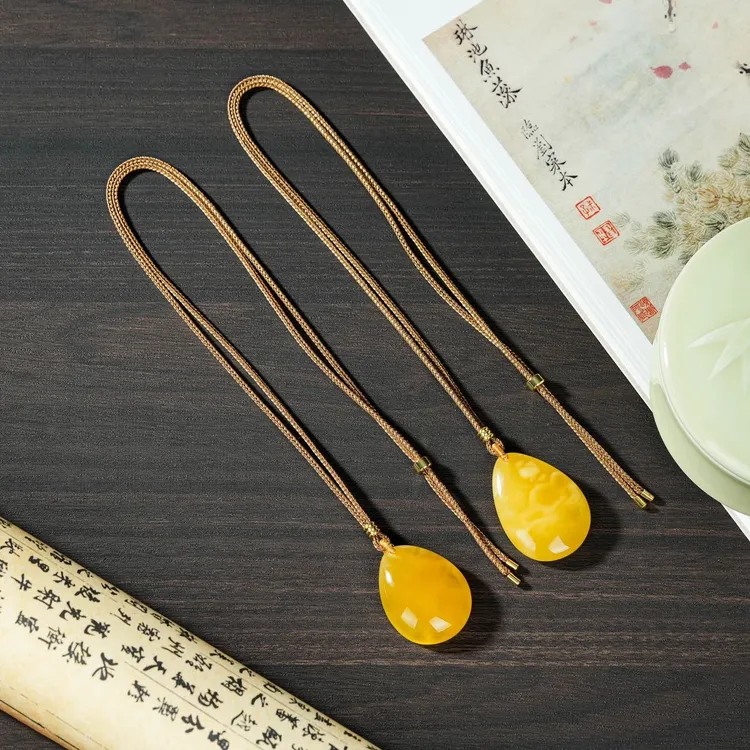 【云上叙】蜜蜡吊坠-多样性发其一-随形-V75481-K（商城）