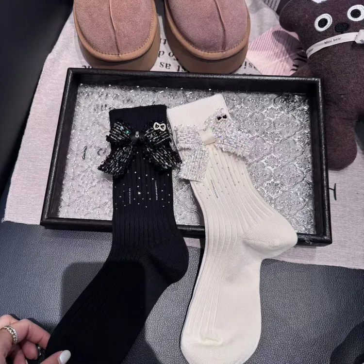 欧货重工亮片香风蝴蝶结爆闪满天星饰品袜ins甜美外穿堆堆女棉袜