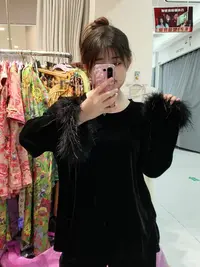  上新价～深圳6840南油高定鸵鸟毛美美袖打底衫百搭显瘦丝绒衫