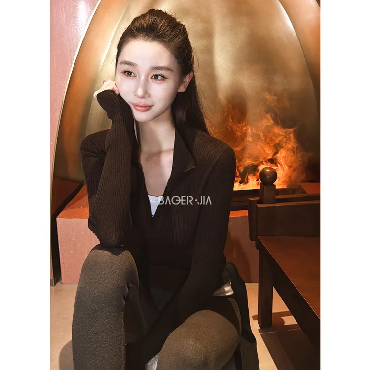 88-【巨显瘦】宝儿家含幂BV102525309秋冬款扬子纱拉链立领针织毛衫